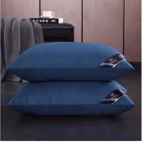 Hilton Pillow 5 Star Hotel Quality 18 x 28 1000g With Free Blue Bag